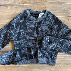 Gray Camouflage Cropped stretch top